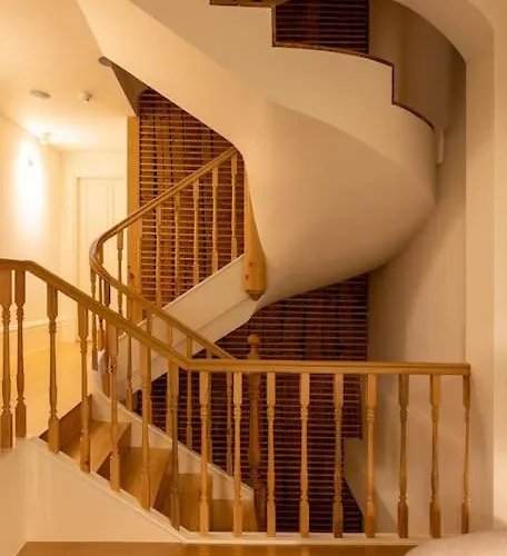 Panoramic Historic Views Private Terrace - A Apartamento