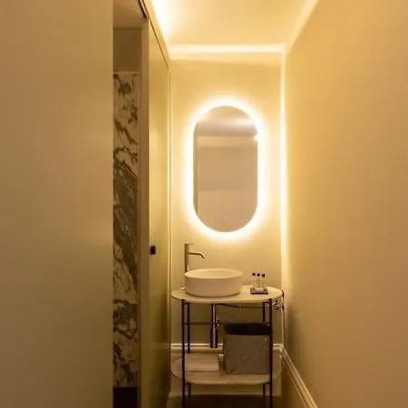 Panoramic Historic Views Private Terrace - Apt A * Порту